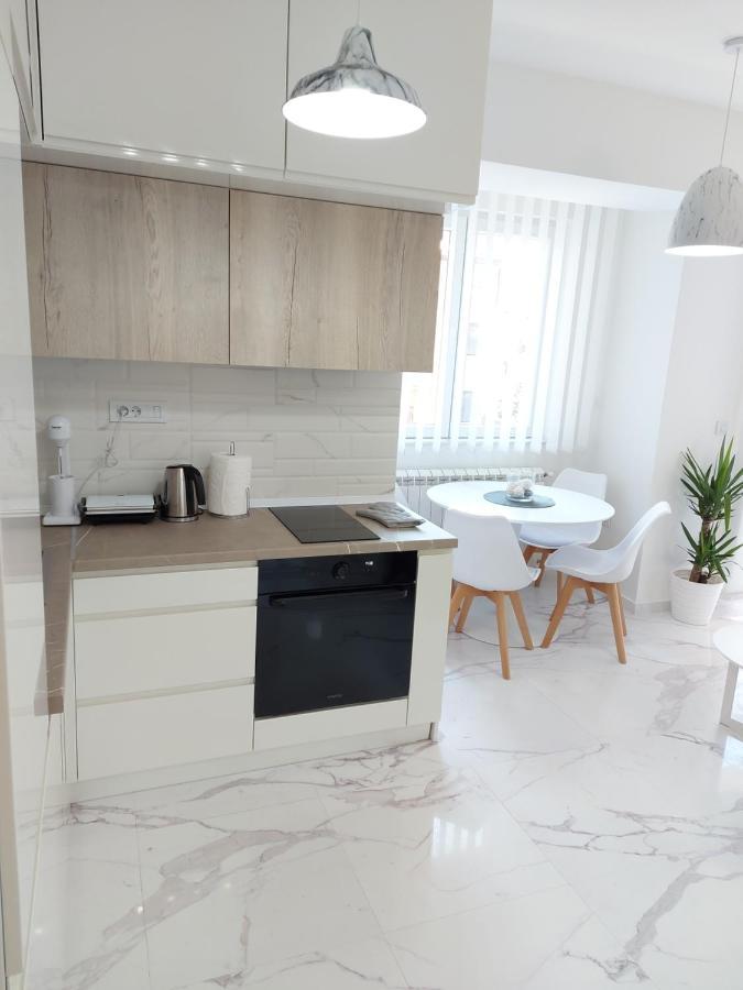 Luxury Apartment Iva Skopje Ngoại thất bức ảnh