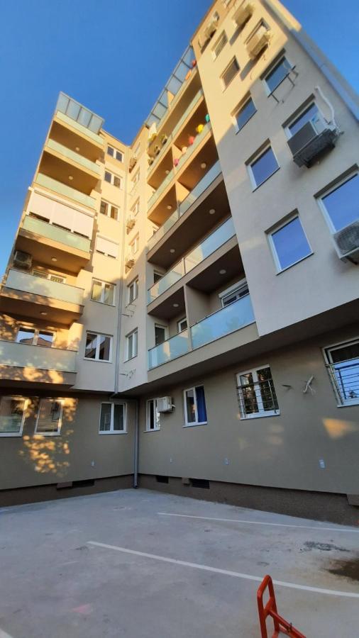 Luxury Apartment Iva Skopje Ngoại thất bức ảnh
